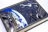 Космонавтика подарочная книга в кожаном переплете