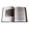 Книга "Мистер Капоне" Реальная и полная история Аль Капоне. Подарочное издарие