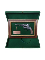 Панно "Макет пистолета Наган" в подарочной коробке