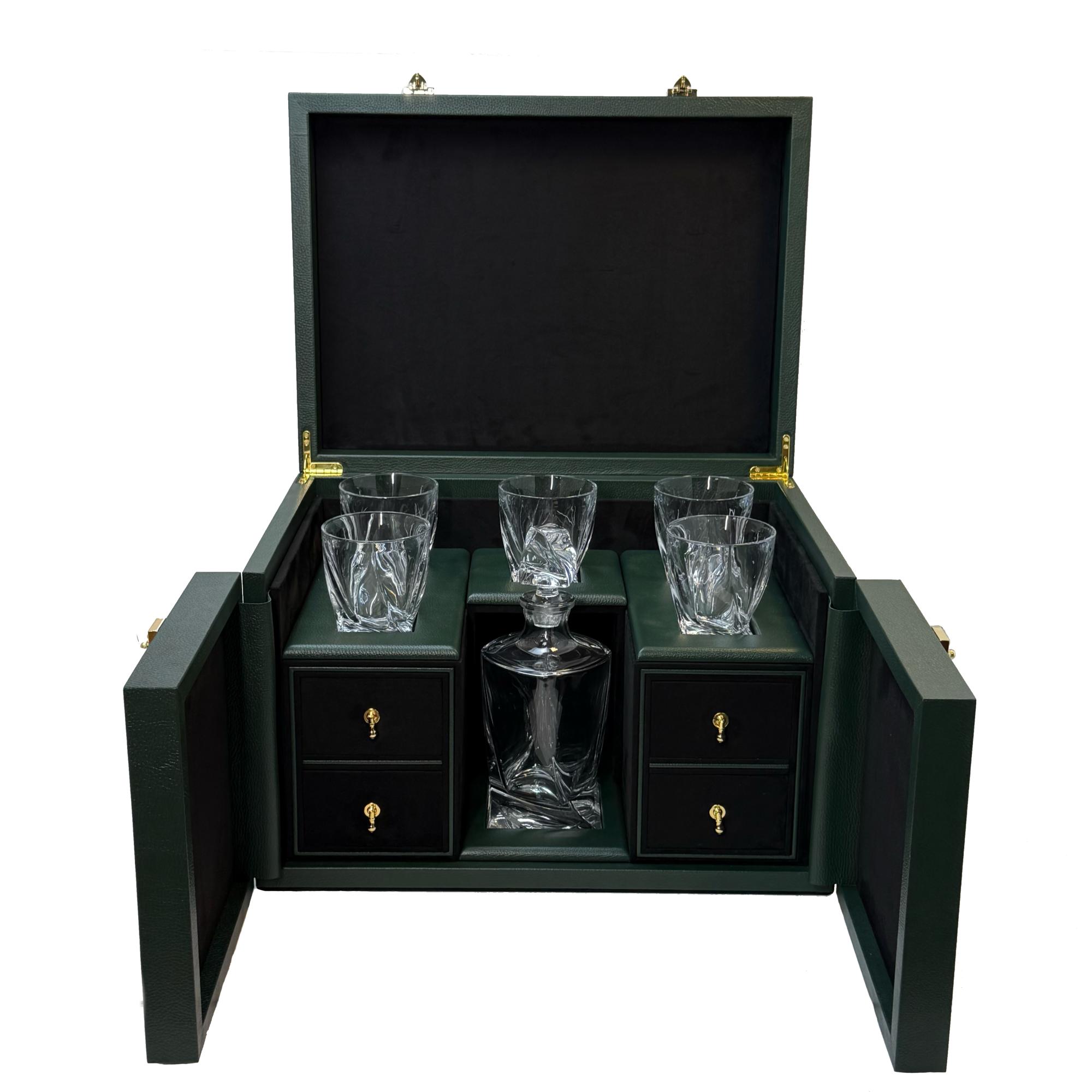 Подарочный интерьерный-бар с набором для виски из натуральной кожи