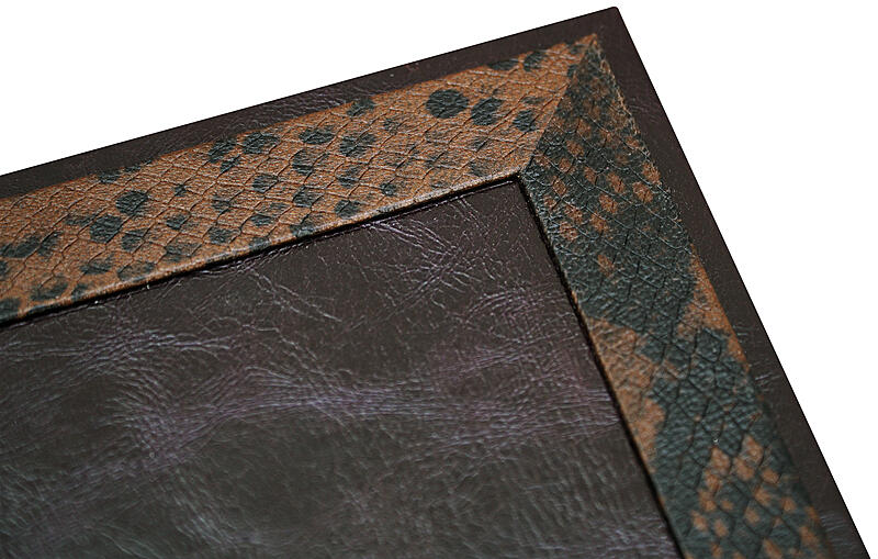 "Обломов" Гончаров И.А. (на английском). Подарочная книга в кожаном переплёте